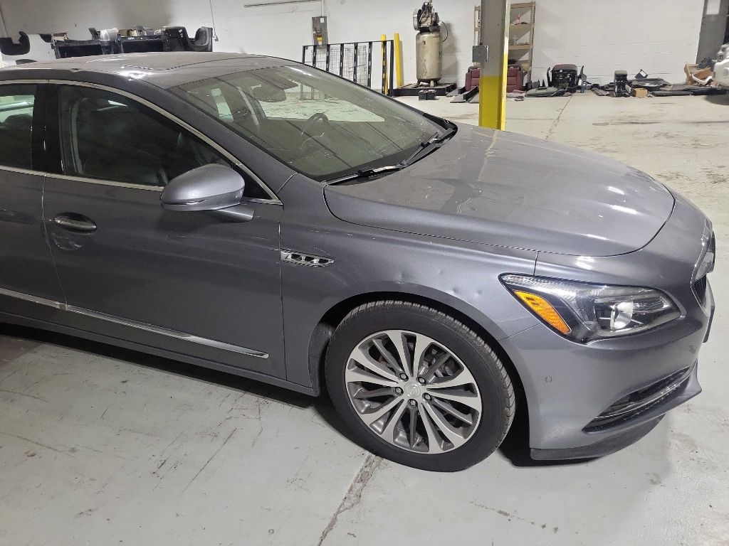 Buick LaCrosse 4dr Sdn Premium AWD 2018