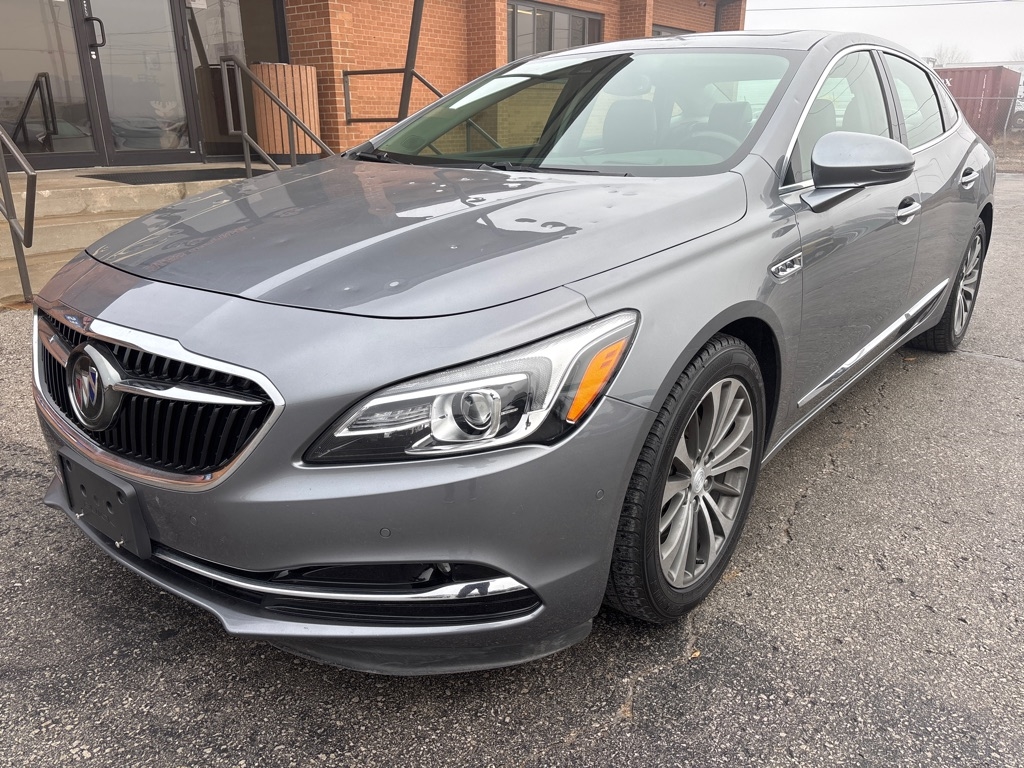 Buick LaCrosse 4dr Sdn Premium AWD 2018