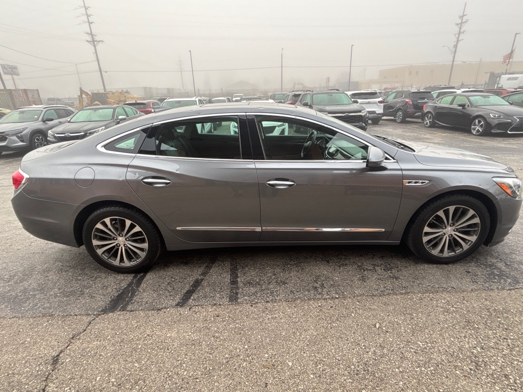Buick LaCrosse 4dr Sdn Premium AWD 2018