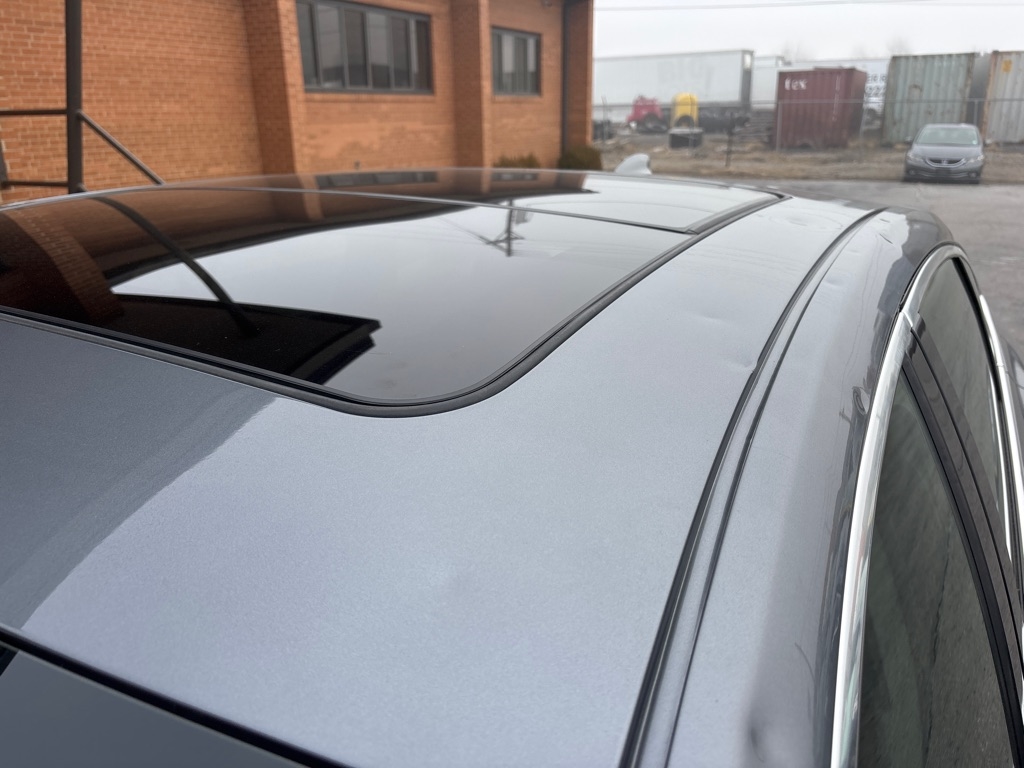 Buick LaCrosse 4dr Sdn Premium AWD 2018