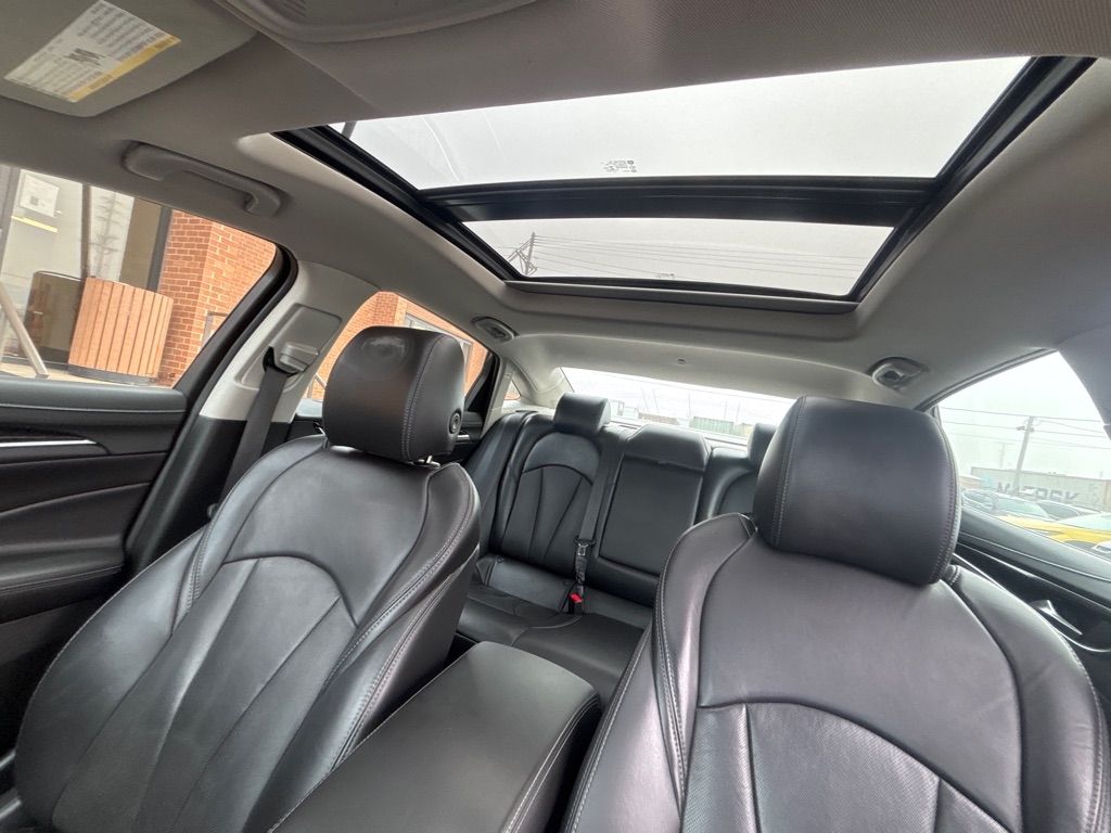 Buick LaCrosse 4dr Sdn Premium AWD 2018