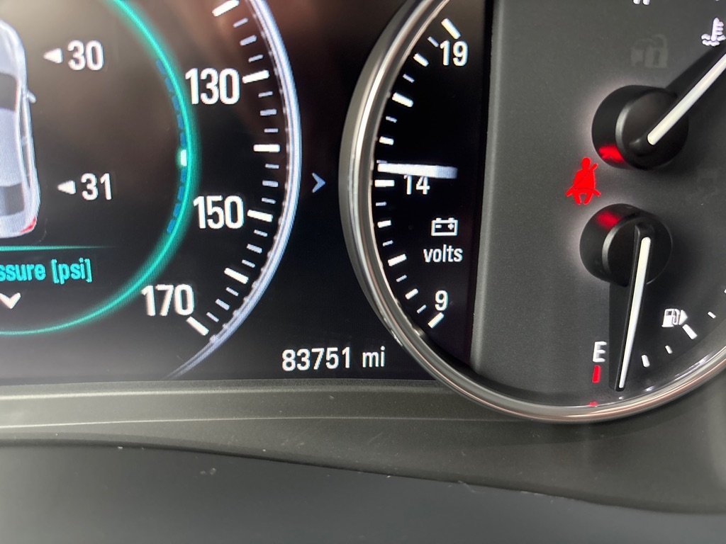 Buick LaCrosse 4dr Sdn Premium AWD 2018