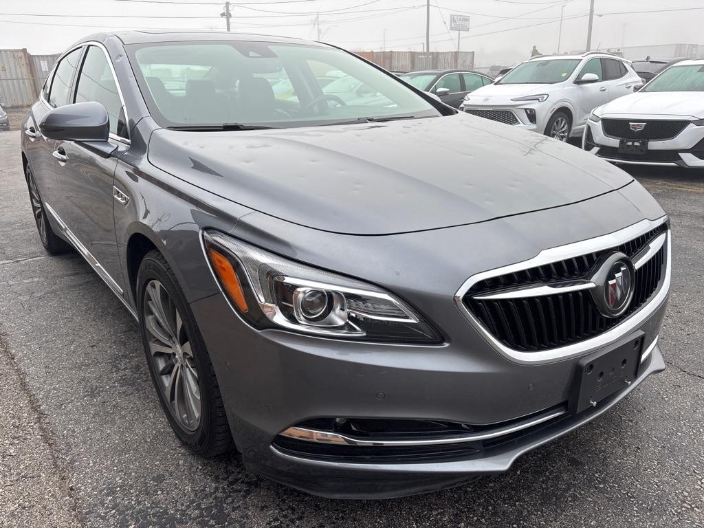 Buick LaCrosse 4dr Sdn Premium AWD 2018