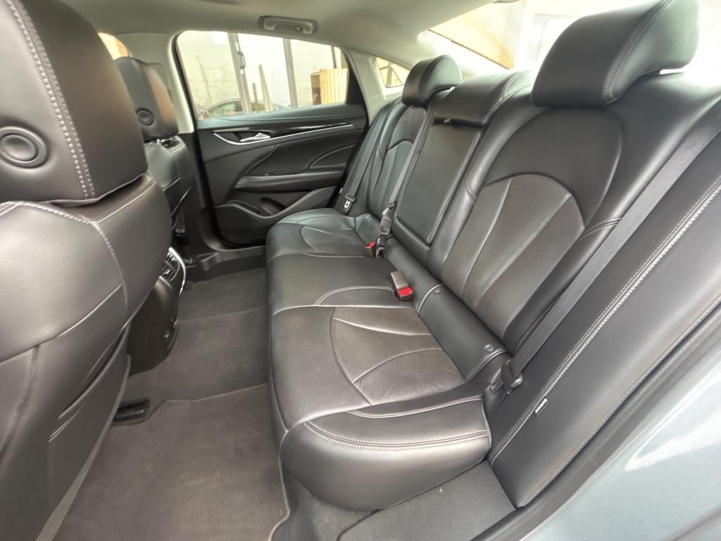 Buick LaCrosse 4dr Sdn Premium AWD 2018