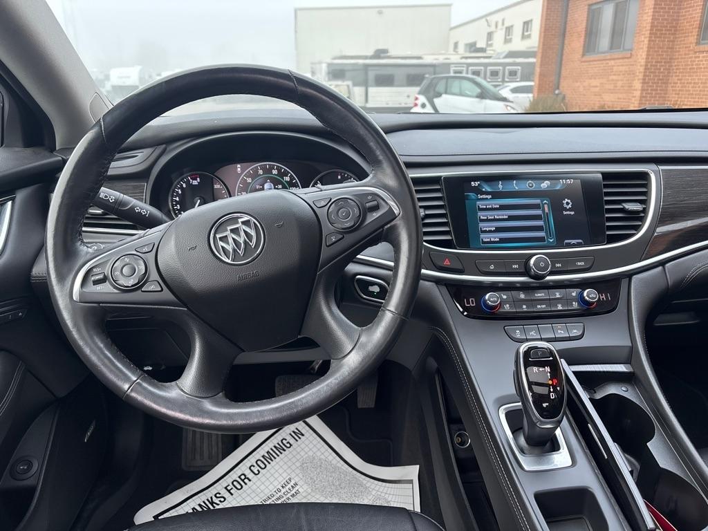 Buick LaCrosse 4dr Sdn Premium AWD 2018