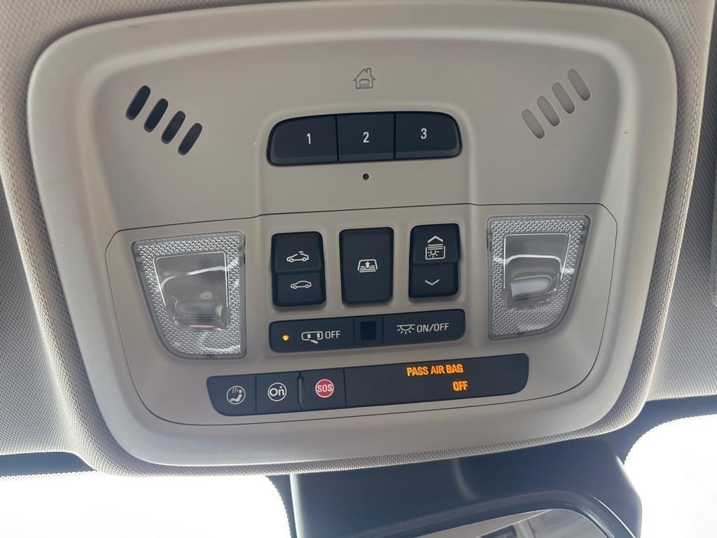 Buick LaCrosse 4dr Sdn Premium AWD 2018