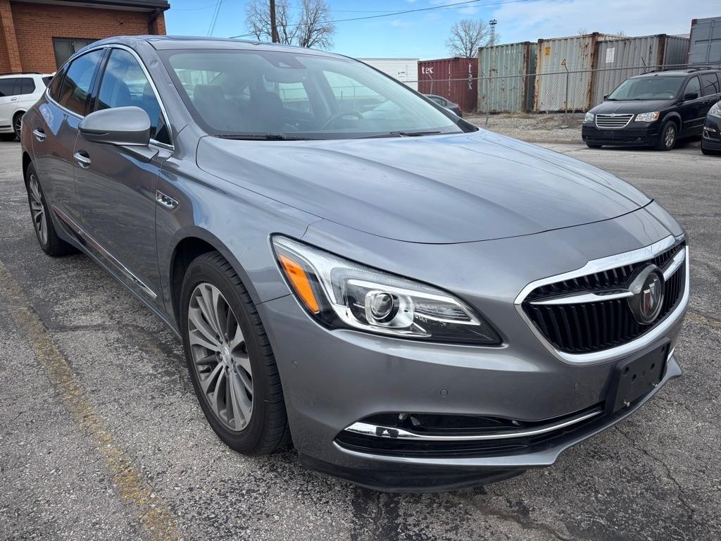 Buick LaCrosse 4dr Sdn Premium AWD 2018