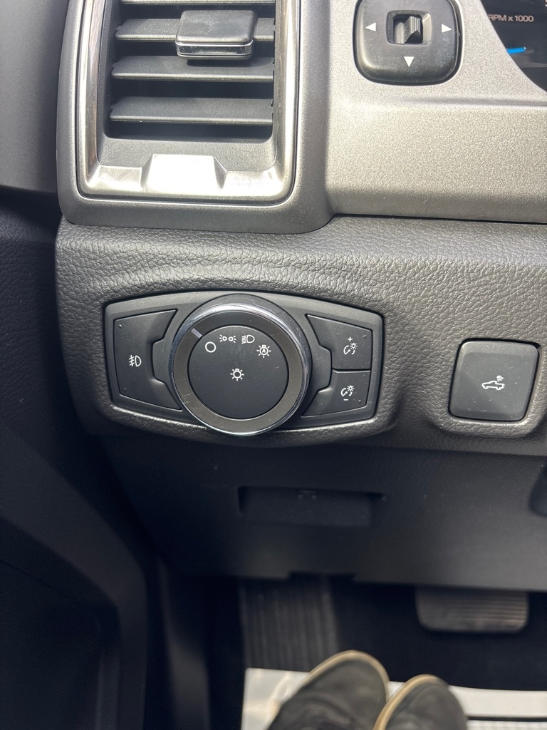 Ford Ranger LARIAT 4WD SuperCrew 5' Box 2021 Ford Ranger LARIAT 4WD SuperCrew 5' Box 2021