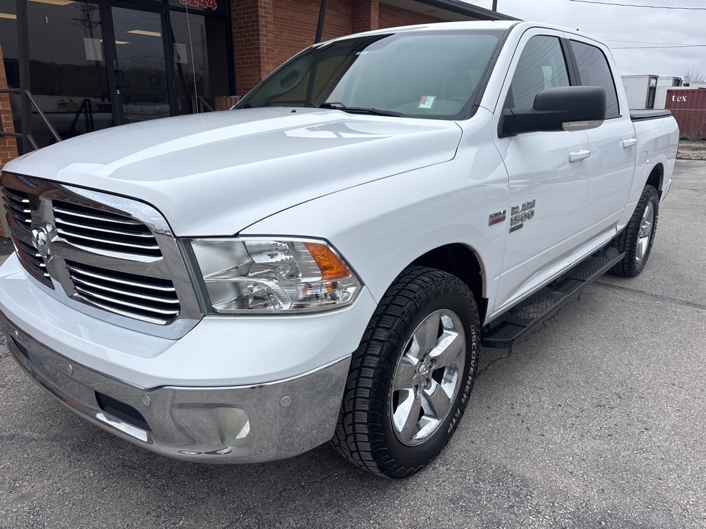 RAM 1500 Classic Big Horn 4x4 Crew Cab 5'7" Box 2019