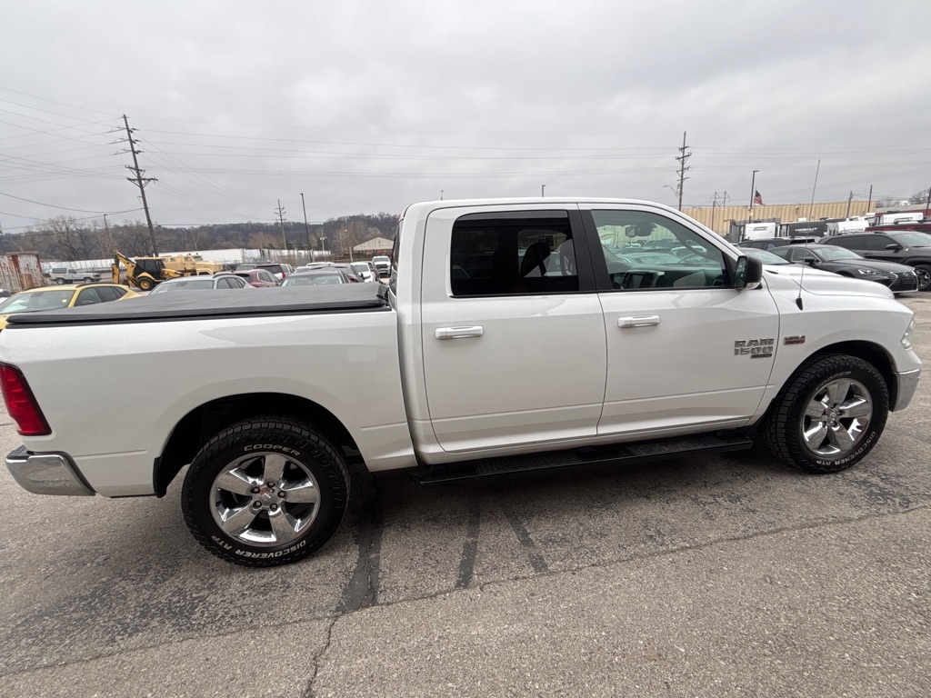RAM 1500 Classic Big Horn 4x4 Crew Cab 5'7" Box 2019