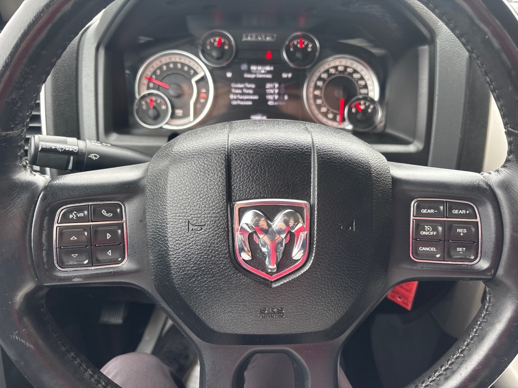 RAM 1500 Classic Big Horn 4x4 Crew Cab 5'7" Box 2019