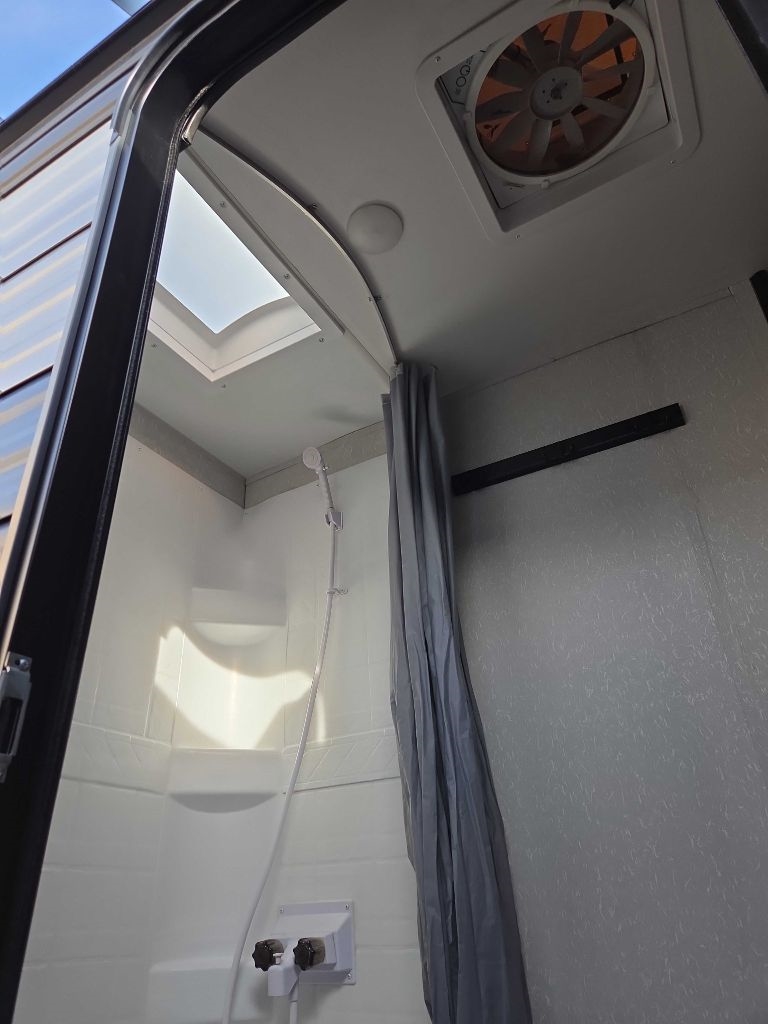 Forest River Cherokee  2022