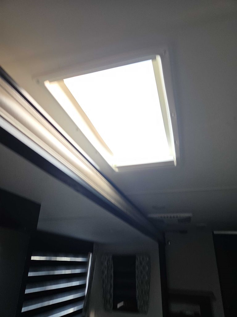 Forest River Cherokee  2022