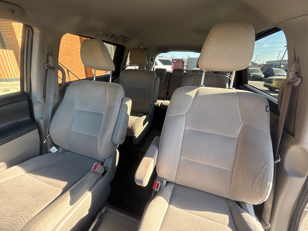 Honda Odyssey 5dr LX 2011