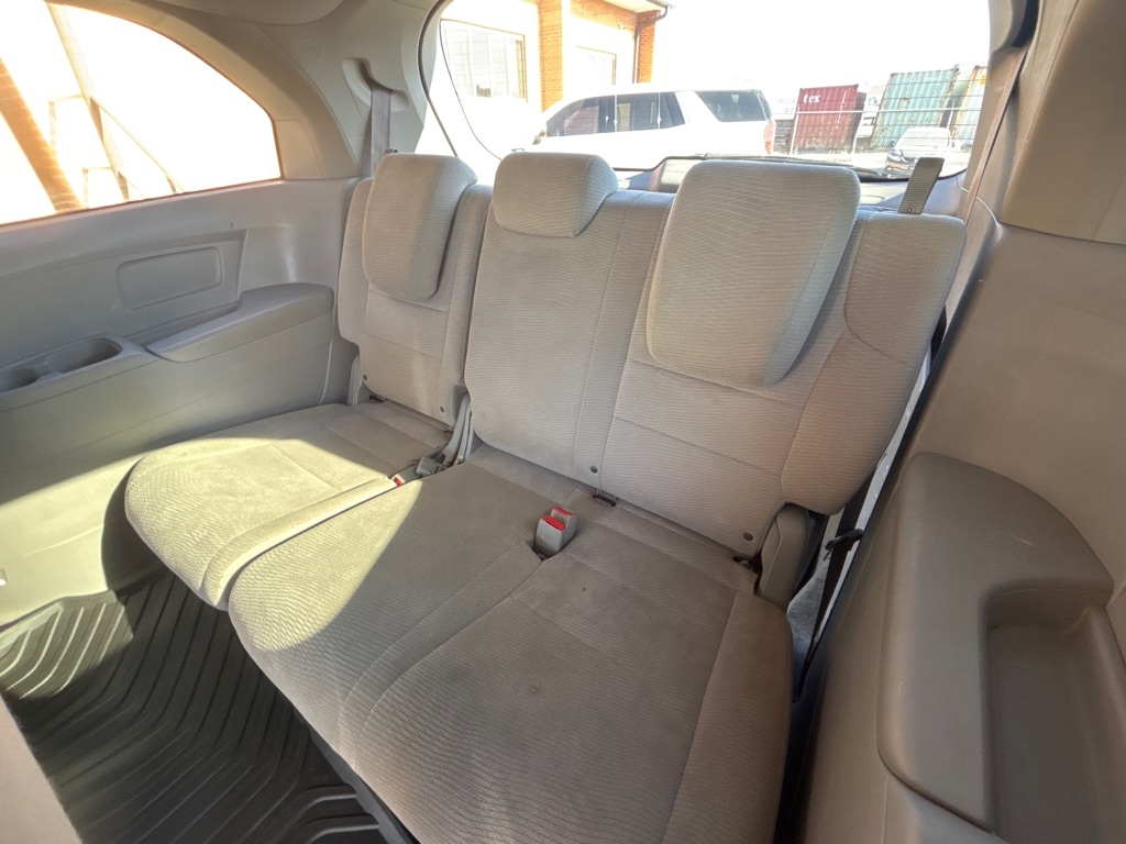 Honda Odyssey 5dr LX 2011