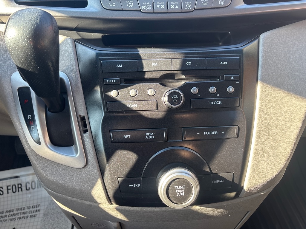 Honda Odyssey 5dr LX 2011