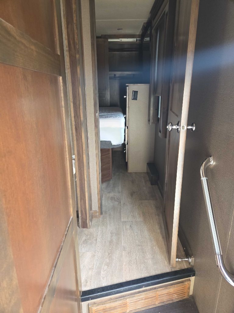 Vanleigh Vilano  2018