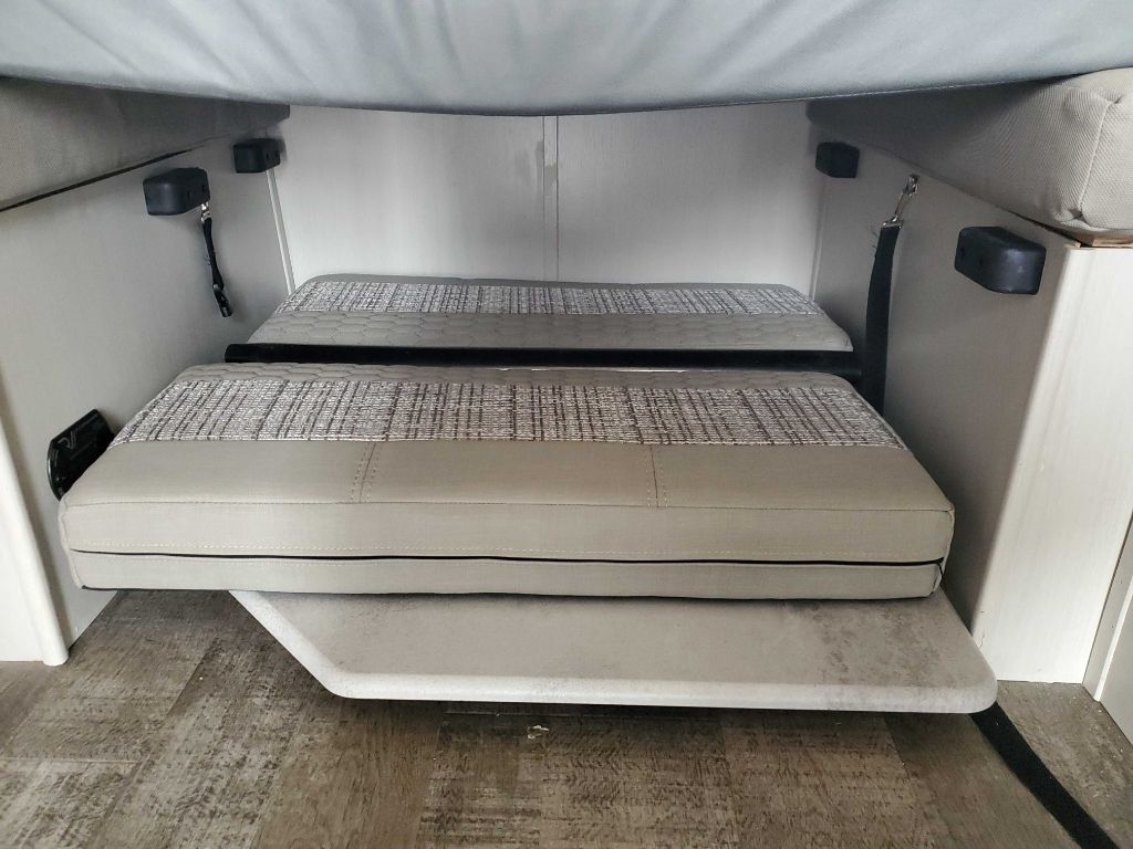 Forest River R-Pod  2022