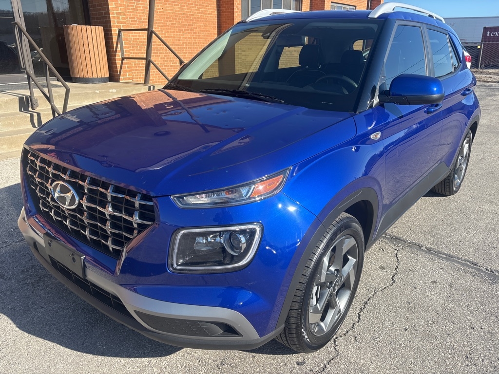 Hyundai Venue Limited IVT 2025
