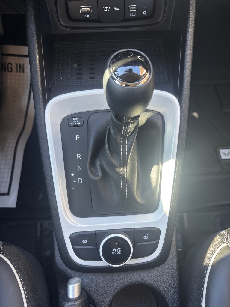 Hyundai Venue Limited IVT 2025