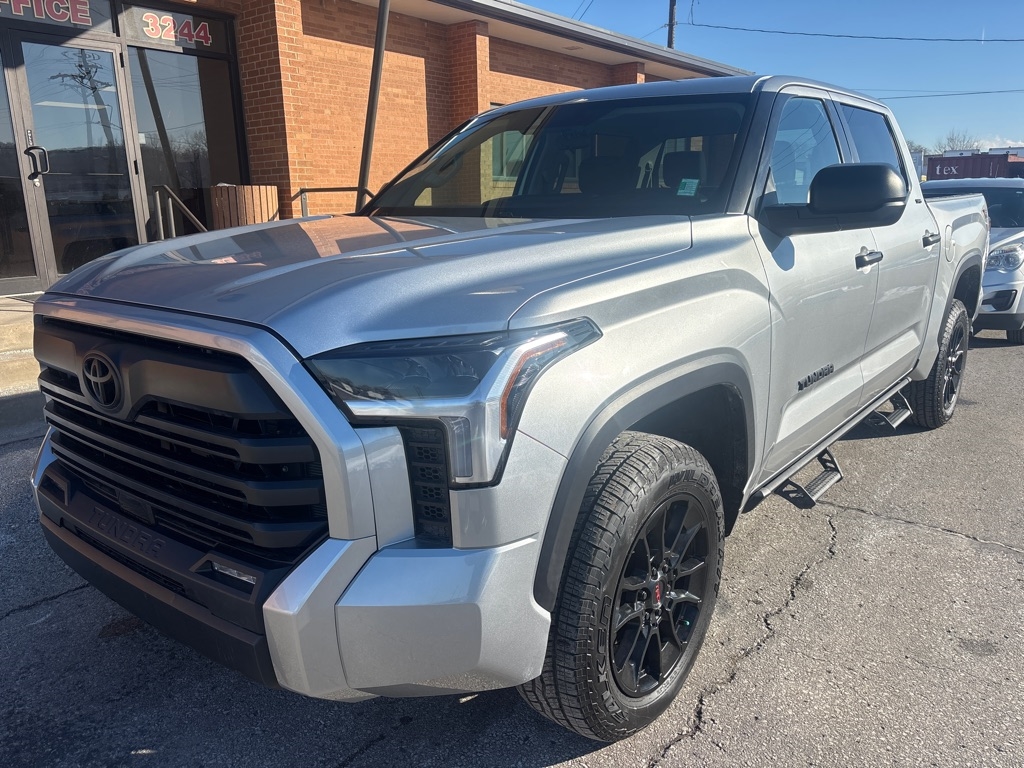 Toyota Tundra SR5 CrewMax 5.5' Bed (Natl) 2024