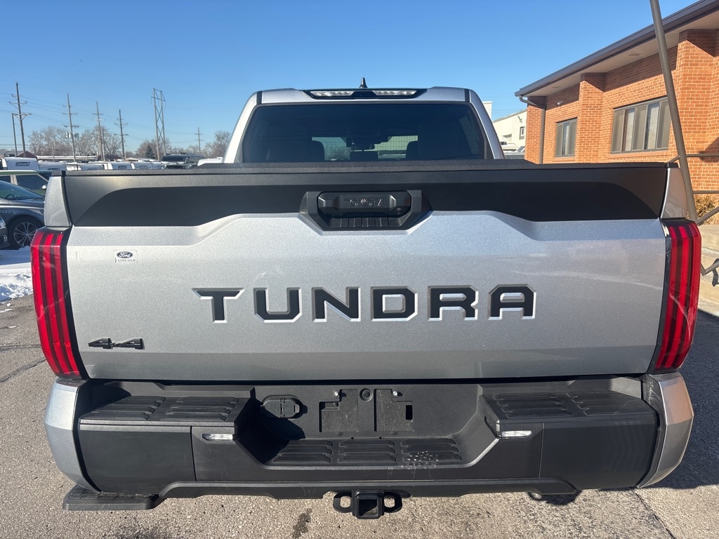 Toyota Tundra SR5 CrewMax 5.5' Bed (Natl) 2024