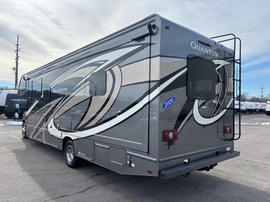 Ford E-Series Cutaway E-450 DRW 158" WB 2019