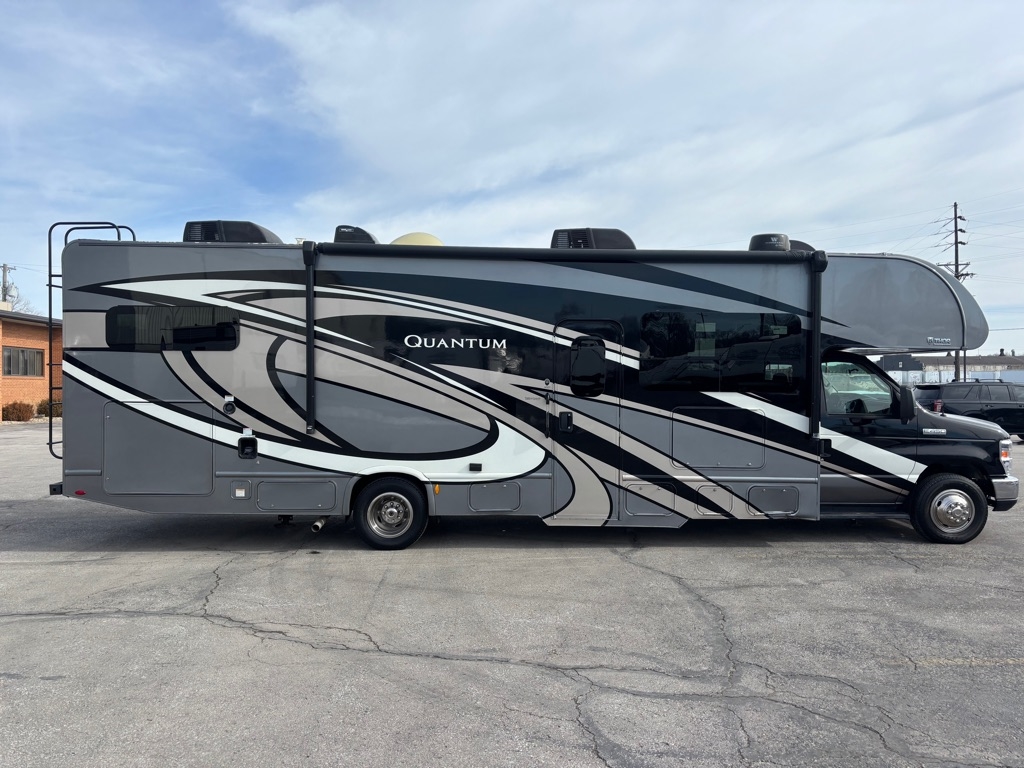 Ford E-Series Cutaway E-450 DRW 158" WB 2019