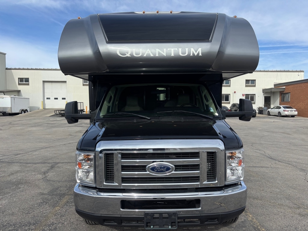 Ford E-Series Cutaway E-450 DRW 158" WB 2019