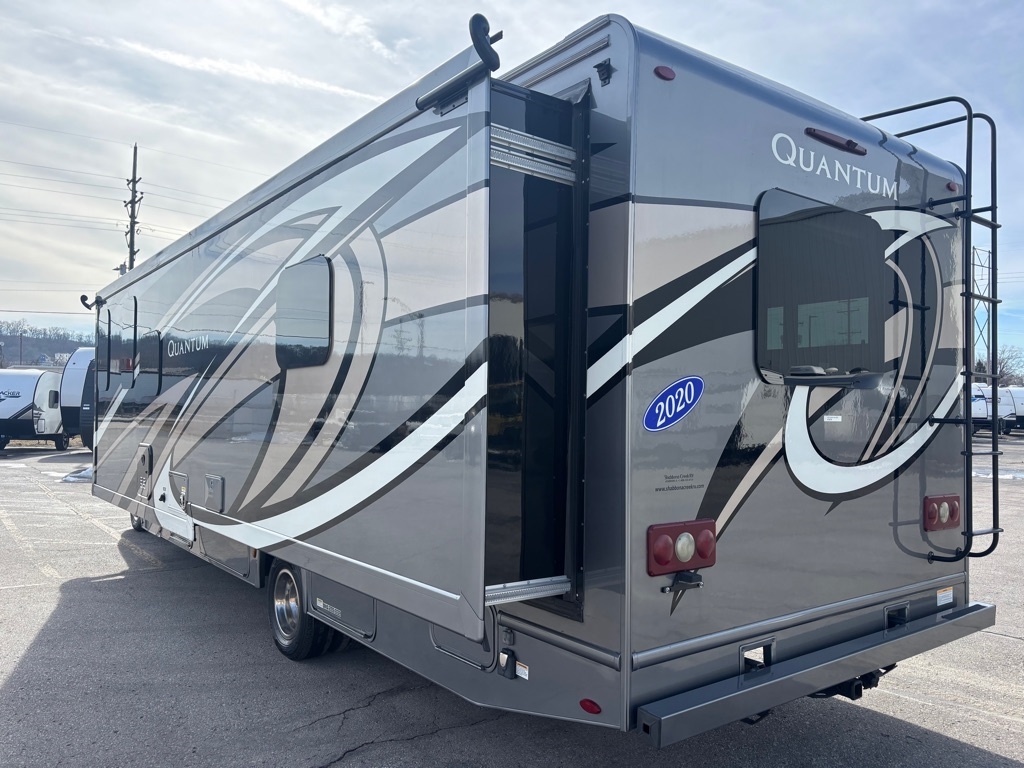 Ford E-Series Cutaway E-450 DRW 158" WB 2019