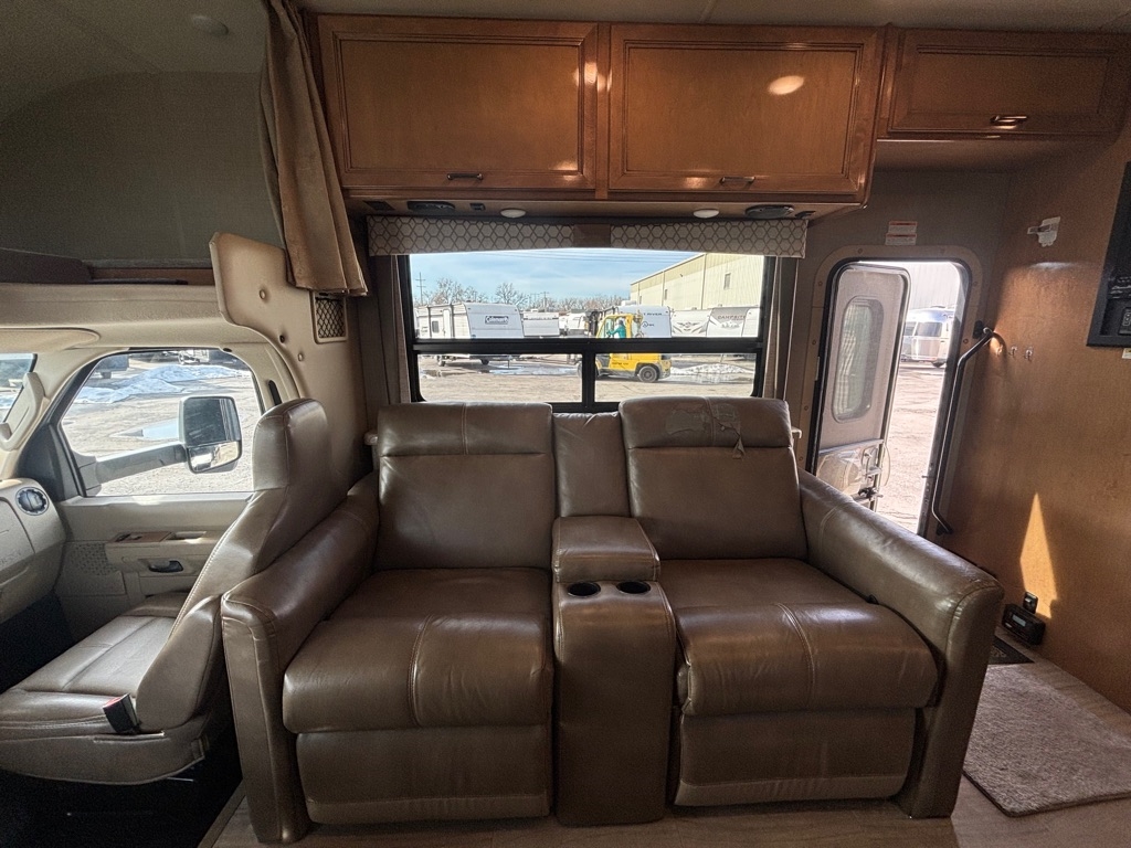 Ford E-Series Cutaway E-450 DRW 158" WB 2019