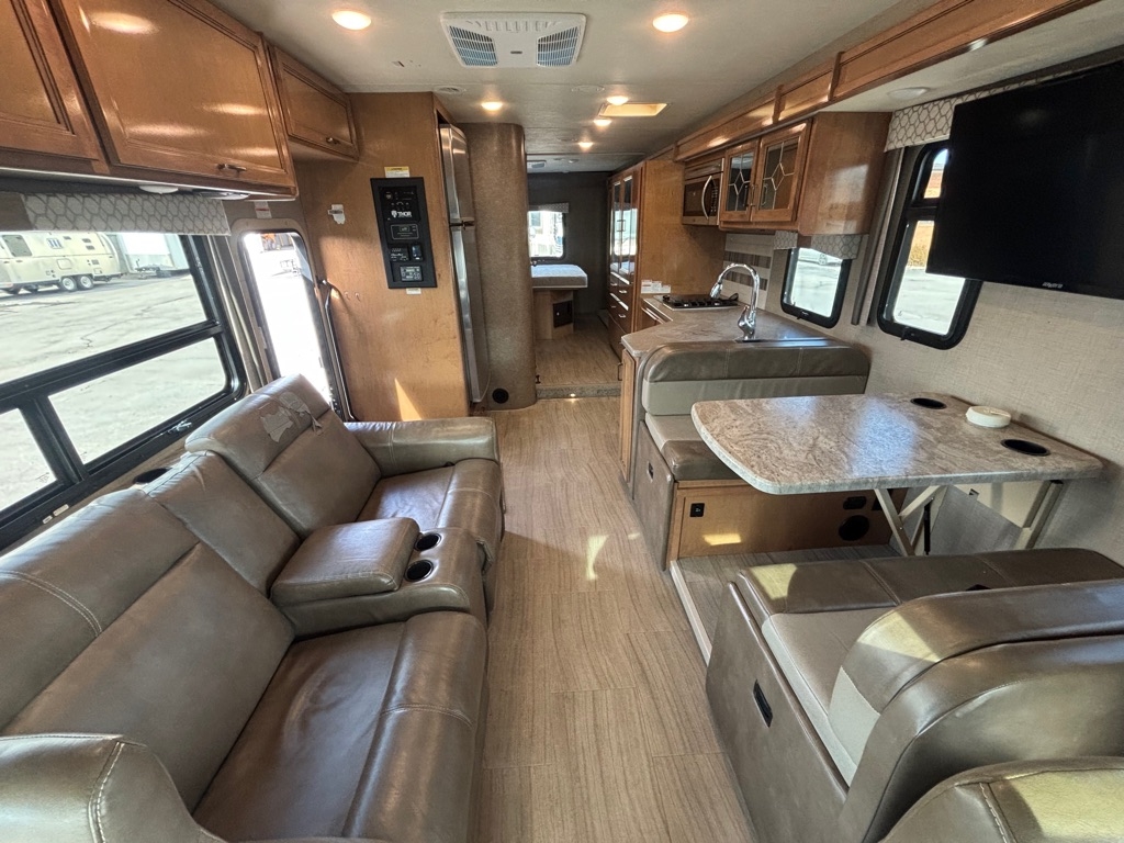 Ford E-Series Cutaway E-450 DRW 158" WB 2019