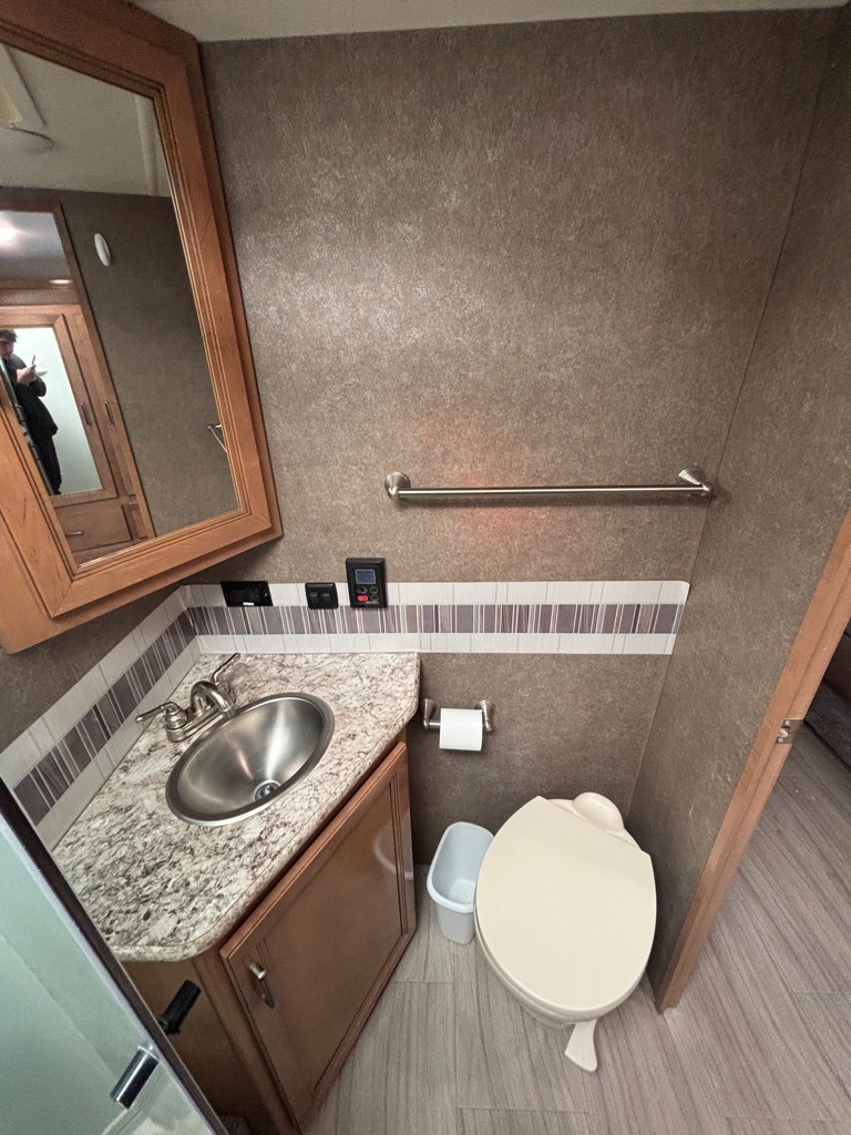 Ford E-Series Cutaway E-450 DRW 158" WB 2019