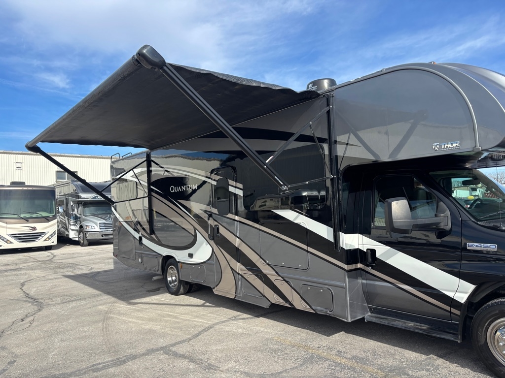 Ford E-Series Cutaway E-450 DRW 158" WB 2019