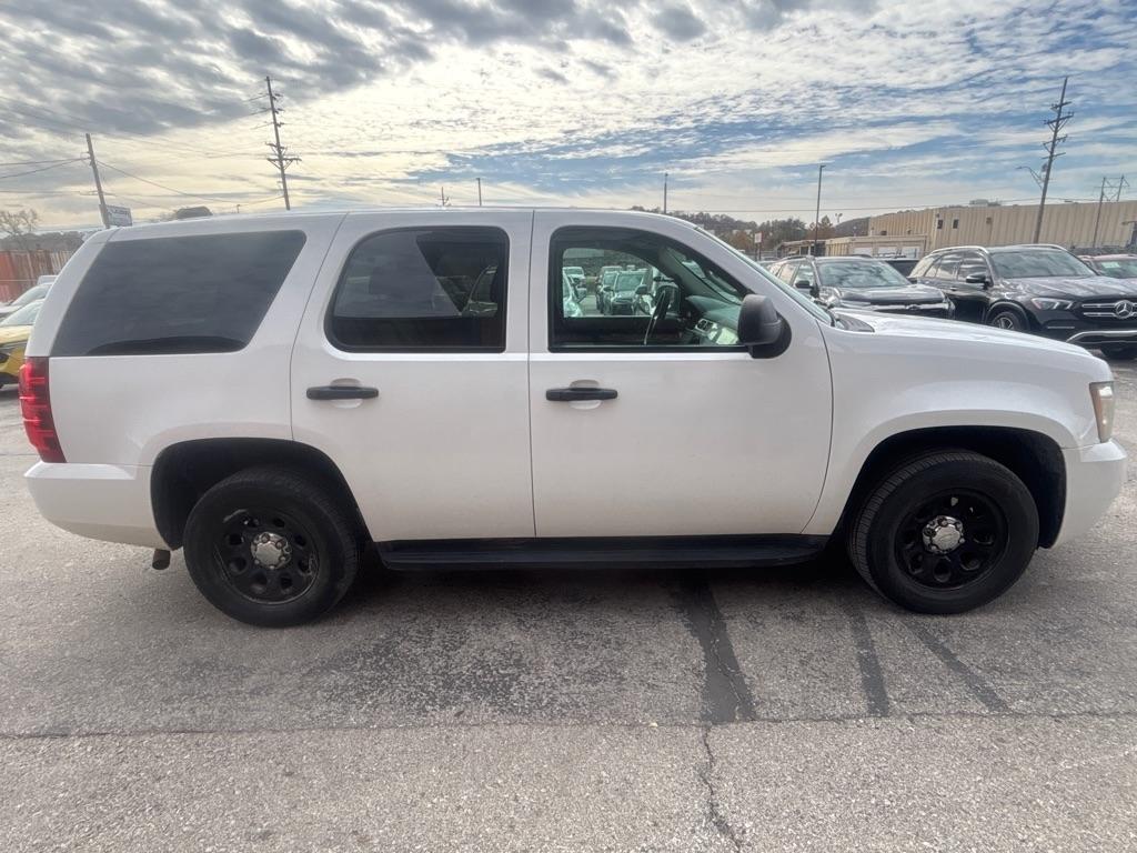 Chevrolet Tahoe 2WD 4dr 1500 Commercial 2011
