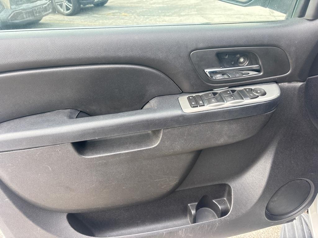 Chevrolet Tahoe 2WD 4dr 1500 Commercial 2011