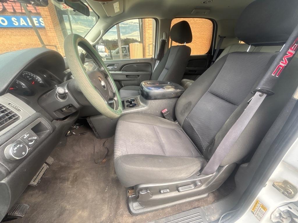 Chevrolet Tahoe 2WD 4dr 1500 Commercial 2011