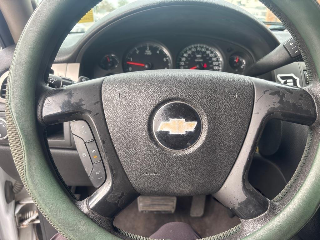 Chevrolet Tahoe 2WD 4dr 1500 Commercial 2011