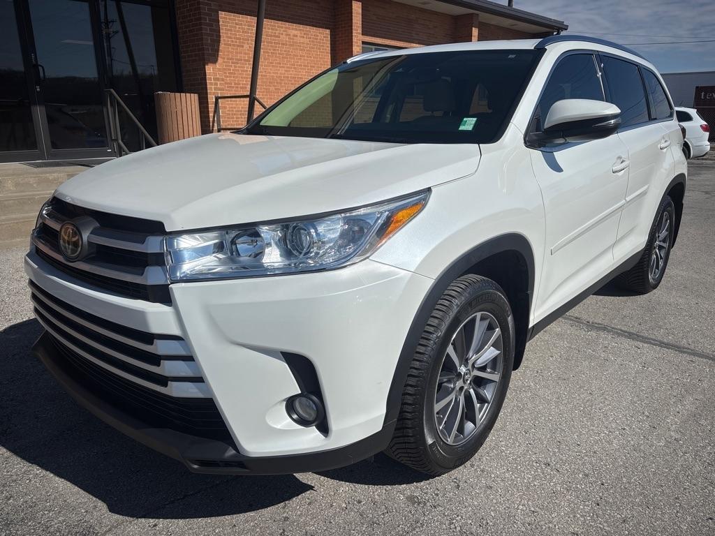 Toyota Highlander XLE V6 AWD (Natl) 2019