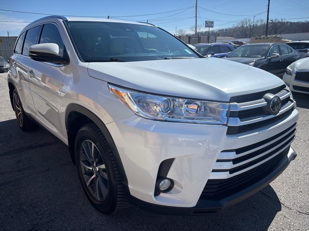 Toyota Highlander XLE V6 AWD (Natl) 2019