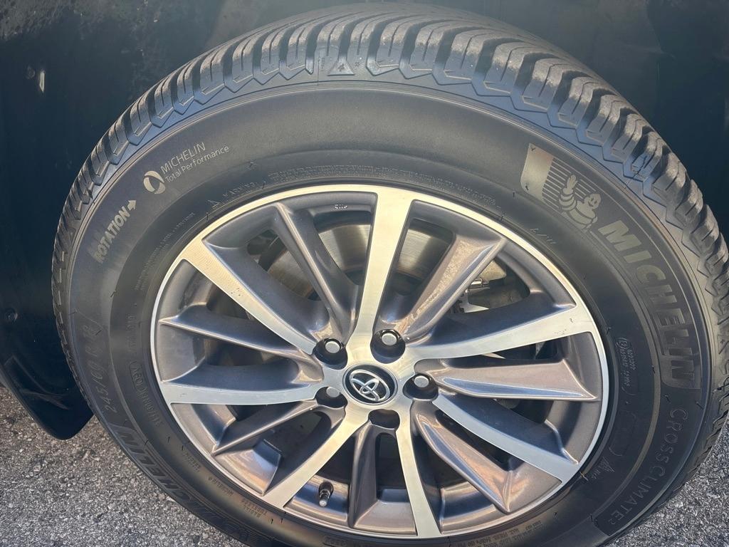 Toyota Highlander XLE V6 AWD (Natl) 2019