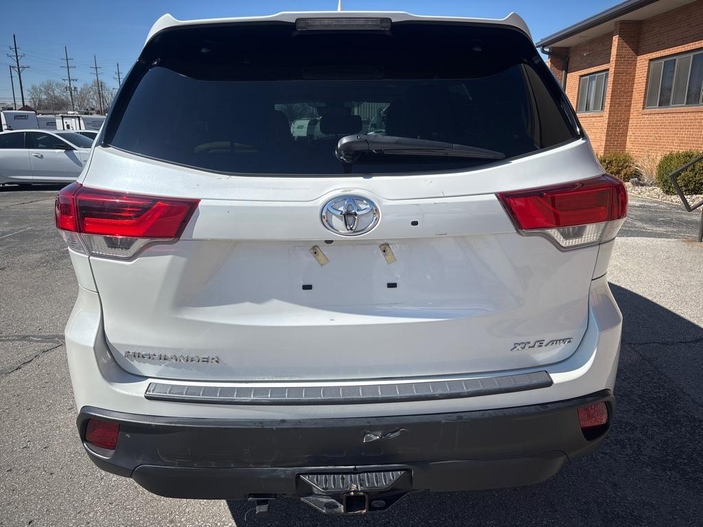 Toyota Highlander XLE V6 AWD (Natl) 2019