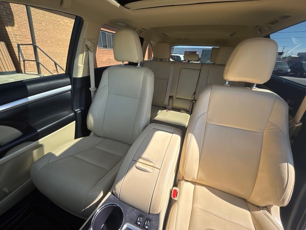 Toyota Highlander XLE V6 AWD (Natl) 2019