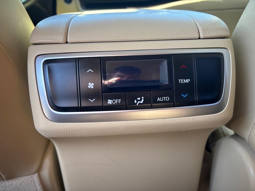 Toyota Highlander XLE V6 AWD (Natl) 2019