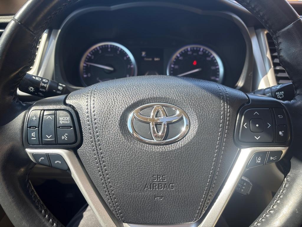 Toyota Highlander XLE V6 AWD (Natl) 2019