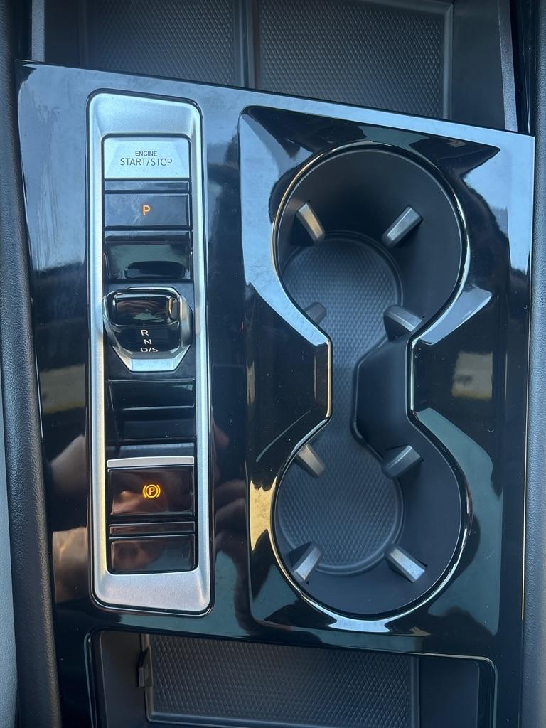 Volkswagen Atlas Cross Sport 2.0T SEL Premium R-Line 4MOTION 2024