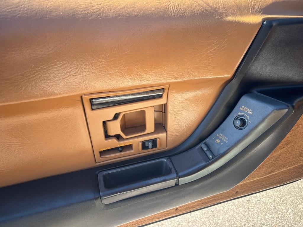 Chevrolet Corvette 2dr Convertible 1990