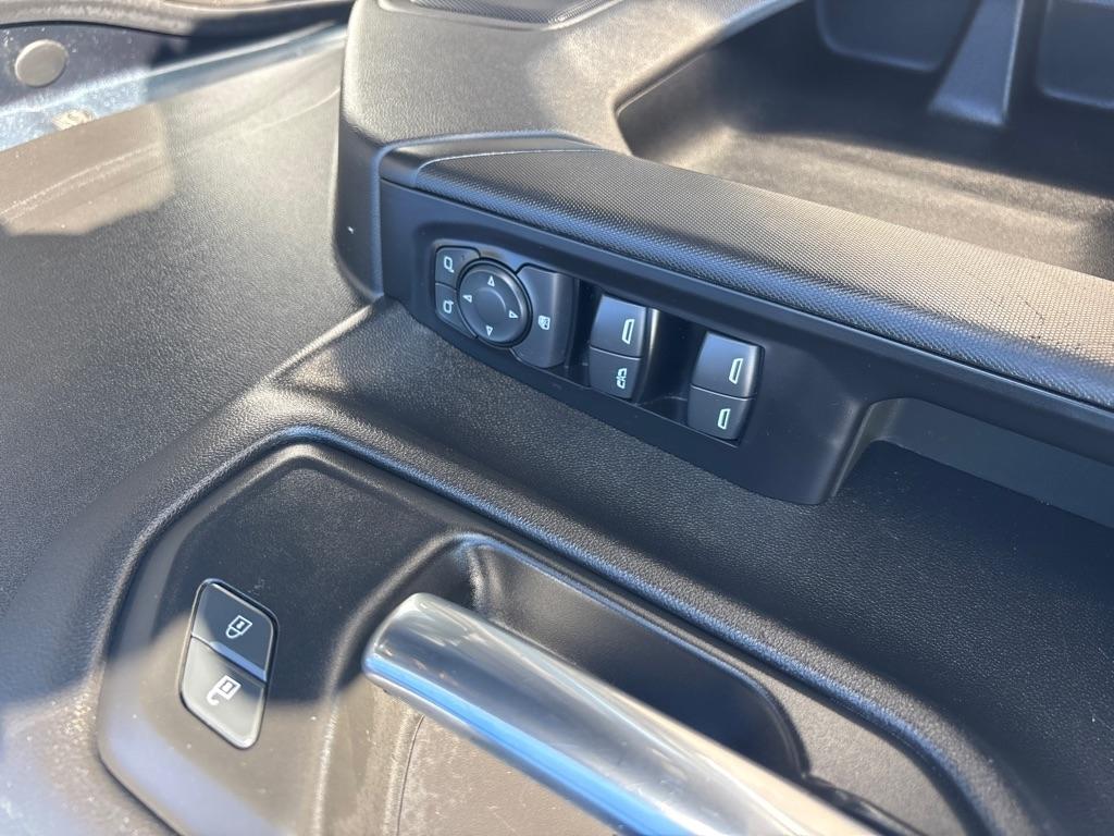 Chevrolet Silverado 1500 4WD Crew Cab 147" Custom 2019