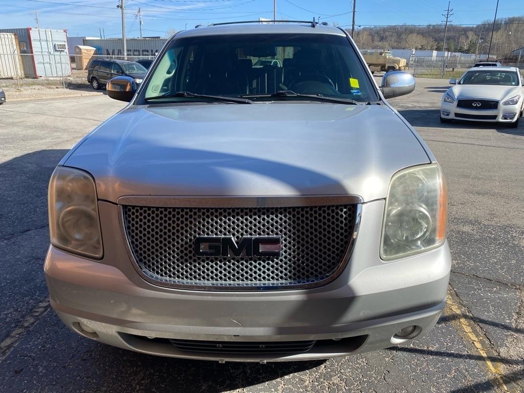 GMC Yukon XL 4WD 4dr 1500 SLT 2010