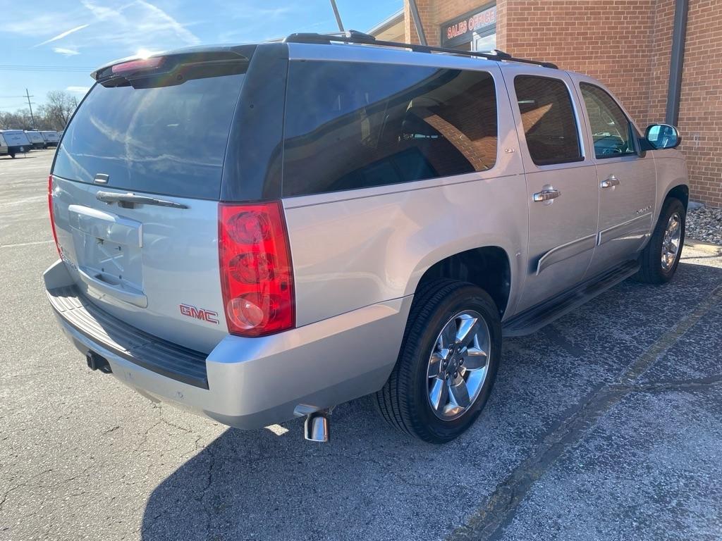 GMC Yukon XL 4WD 4dr 1500 SLT 2010